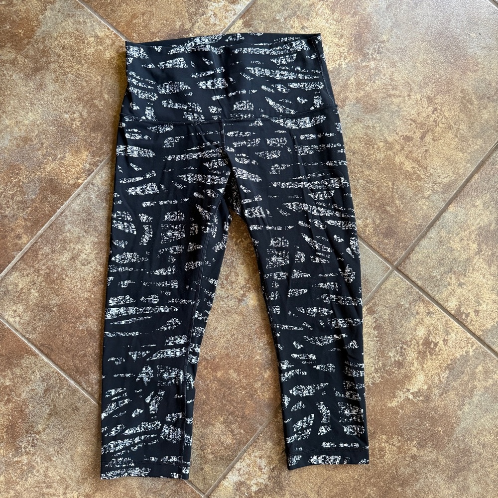 Lululemon Inspire Tight II leggings size 10